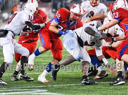 Thumbnail 1 in Reading Memorial vs. Natick (MIAA Division II East Final) photogallery.