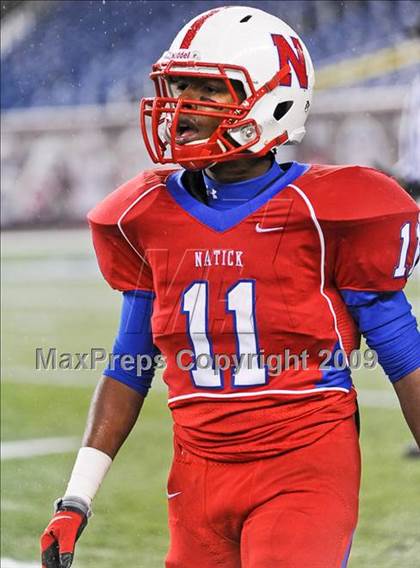 Thumbnail 2 in Reading Memorial vs. Natick (MIAA Division II East Final) photogallery.
