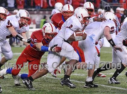 Thumbnail 2 in Reading Memorial vs. Natick (MIAA Division II East Final) photogallery.