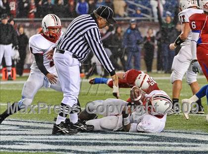 Thumbnail 1 in Reading Memorial vs. Natick (MIAA Division II East Final) photogallery.