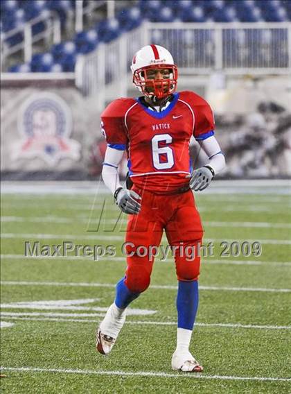 Thumbnail 1 in Reading Memorial vs. Natick (MIAA Division II East Final) photogallery.