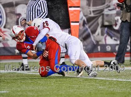 Thumbnail 3 in Reading Memorial vs. Natick (MIAA Division II East Final) photogallery.