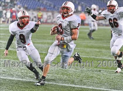 Thumbnail 2 in Reading Memorial vs. Natick (MIAA Division II East Final) photogallery.