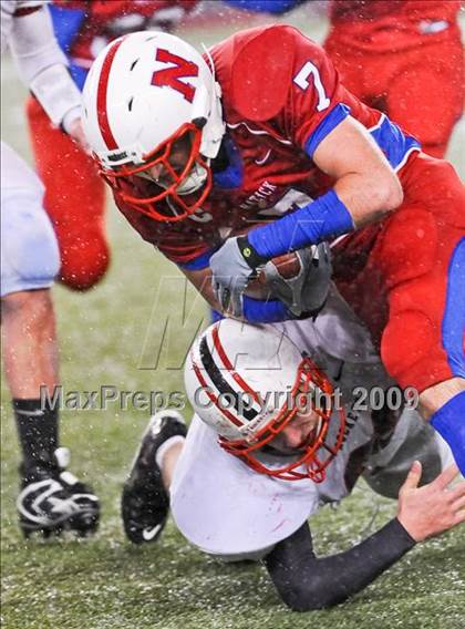 Thumbnail 2 in Reading Memorial vs. Natick (MIAA Division II East Final) photogallery.