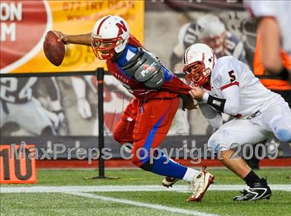 Thumbnail 2 in Reading Memorial vs. Natick (MIAA Division II East Final) photogallery.
