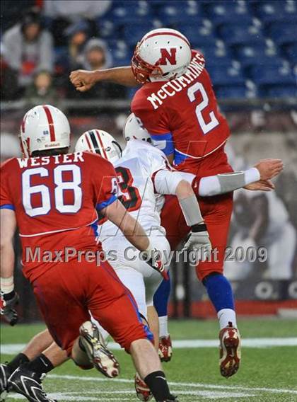 Thumbnail 1 in Reading Memorial vs. Natick (MIAA Division II East Final) photogallery.