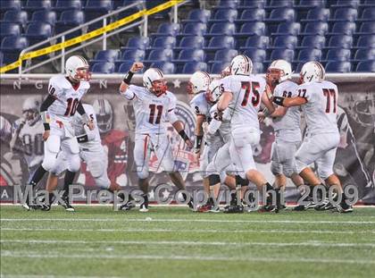 Thumbnail 1 in Reading Memorial vs. Natick (MIAA Division II East Final) photogallery.