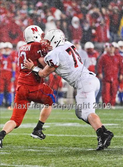 Thumbnail 2 in Reading Memorial vs. Natick (MIAA Division II East Final) photogallery.