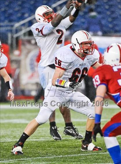 Thumbnail 3 in Reading Memorial vs. Natick (MIAA Division II East Final) photogallery.