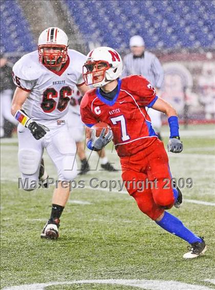 Thumbnail 2 in Reading Memorial vs. Natick (MIAA Division II East Final) photogallery.