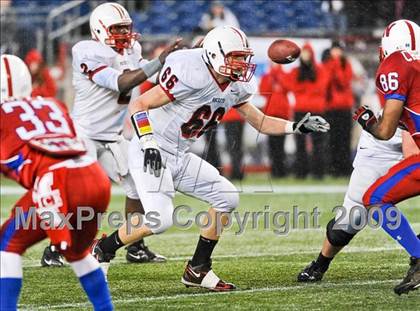 Thumbnail 1 in Reading Memorial vs. Natick (MIAA Division II East Final) photogallery.