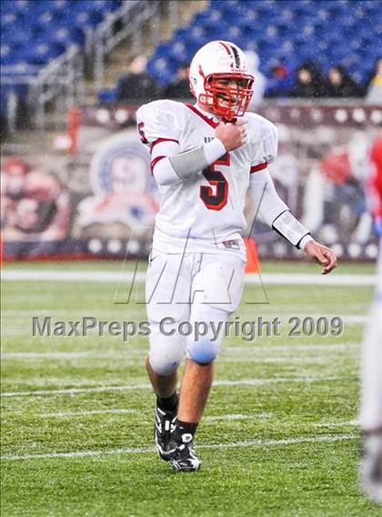 Thumbnail 2 in Reading Memorial vs. Natick (MIAA Division II East Final) photogallery.