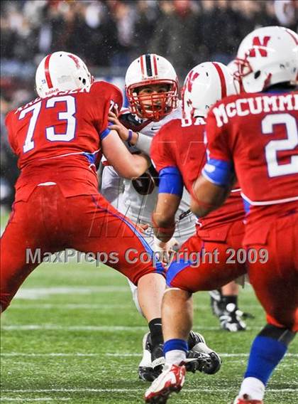 Thumbnail 1 in Reading Memorial vs. Natick (MIAA Division II East Final) photogallery.