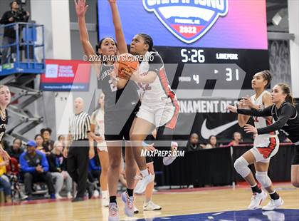 Thumbnail 3 in Sidwell Friends vs. Lone Peak (NIKE Tournament of Champions)  photogallery.