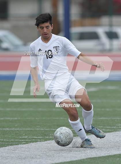 Thumbnail 3 in Sunny Hills vs. San Clemente (CIF-SS D1 Playoff) photogallery.