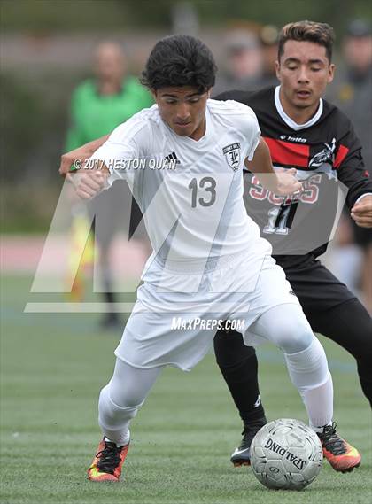 Thumbnail 3 in Sunny Hills vs. San Clemente (CIF-SS D1 Playoff) photogallery.