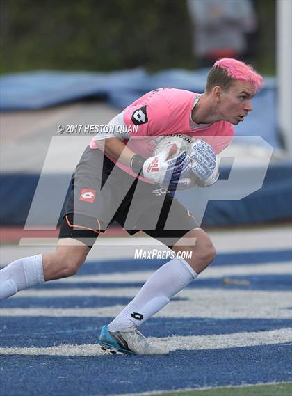 Thumbnail 3 in Sunny Hills vs. San Clemente (CIF-SS D1 Playoff) photogallery.