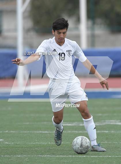 Thumbnail 1 in Sunny Hills vs. San Clemente (CIF-SS D1 Playoff) photogallery.