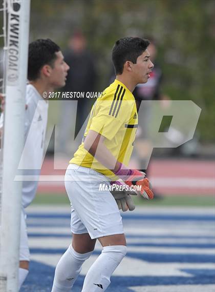 Thumbnail 3 in Sunny Hills vs. San Clemente (CIF-SS D1 Playoff) photogallery.