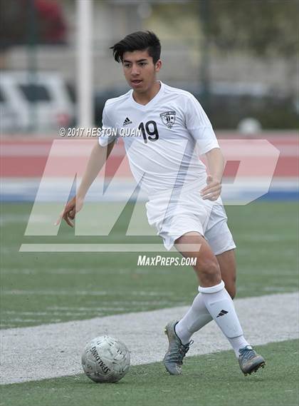 Thumbnail 2 in Sunny Hills vs. San Clemente (CIF-SS D1 Playoff) photogallery.