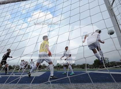 Thumbnail 3 in Sunny Hills vs. San Clemente (CIF-SS D1 Playoff) photogallery.