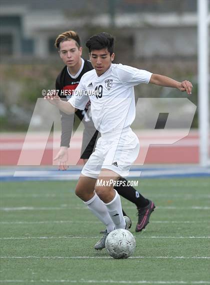 Thumbnail 1 in Sunny Hills vs. San Clemente (CIF-SS D1 Playoff) photogallery.