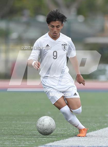 Thumbnail 1 in Sunny Hills vs. San Clemente (CIF-SS D1 Playoff) photogallery.