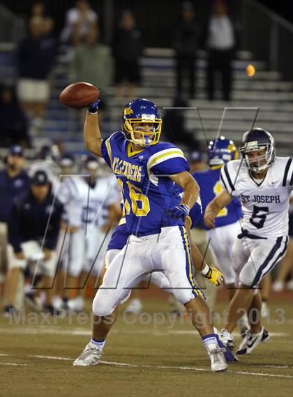 Thumbnail 3 in Kellenberg Memorial vs. St. Joseph-by-the-Sea photogallery.