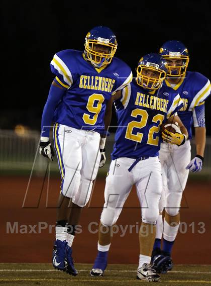Thumbnail 2 in Kellenberg Memorial vs. St. Joseph-by-the-Sea photogallery.