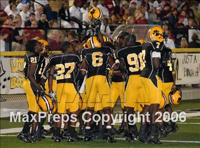 Thumbnail 1 in Lowndes @ Valdosta photogallery.