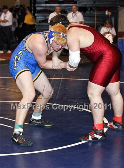 Thumbnail 3 in CIF State Boys Wrestling Championships (Round 2 - 145-285 lbs) photogallery.