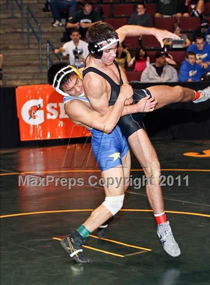 Thumbnail 2 in CIF State Boys Wrestling Championships (Round 2 - 145-285 lbs) photogallery.