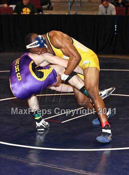 Thumbnail 3 in CIF State Boys Wrestling Championships (Round 2 - 145-285 lbs) photogallery.