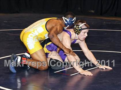 Thumbnail 3 in CIF State Boys Wrestling Championships (Round 2 - 145-285 lbs) photogallery.