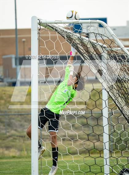 Thumbnail 2 in Pine Creek photogallery.