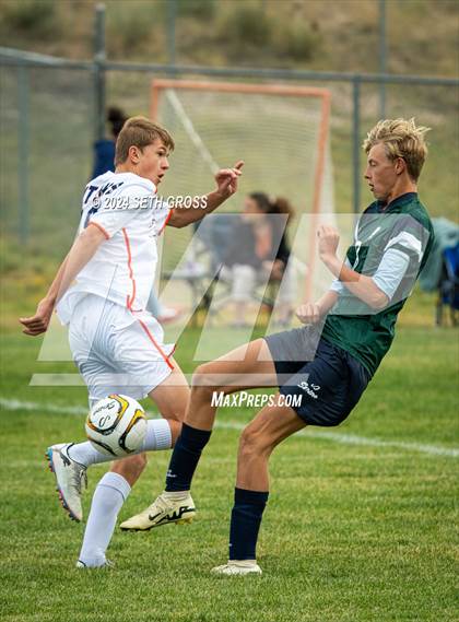 Thumbnail 2 in Pine Creek photogallery.