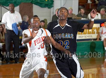 Thumbnail 1 in Pittsburg vs. Newark Memorial (Gridley Invitational) photogallery.