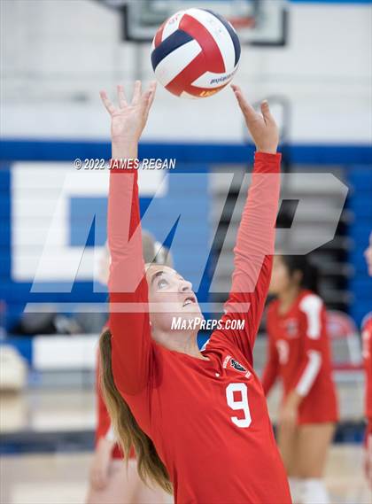Thumbnail 2 in Burlingame @ Hillsdale photogallery.