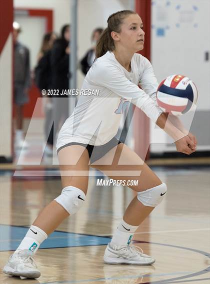 Thumbnail 1 in Burlingame @ Hillsdale photogallery.