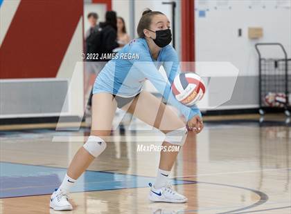 Thumbnail 1 in Burlingame @ Hillsdale photogallery.