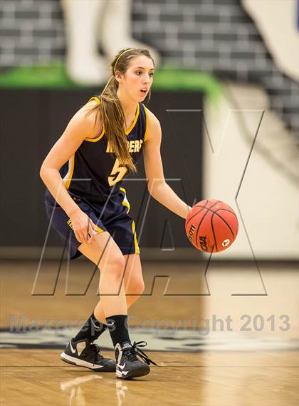 Thumbnail 2 in Woodgrove vs Loudoun County (Dulles District Final) photogallery.
