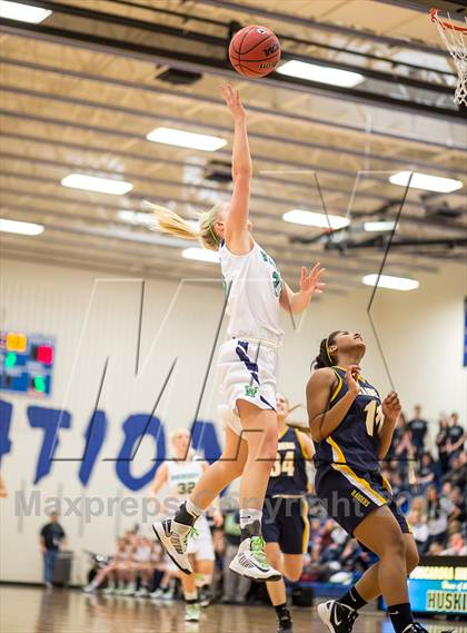 Thumbnail 1 in Woodgrove vs Loudoun County (Dulles District Final) photogallery.