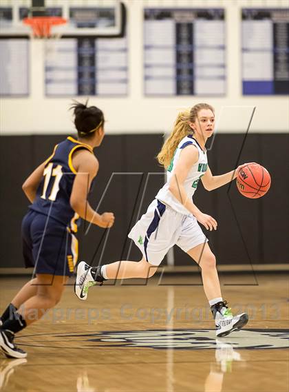 Thumbnail 2 in Woodgrove vs Loudoun County (Dulles District Final) photogallery.