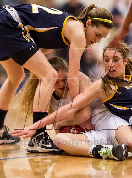 Thumbnail 1 in Woodgrove vs Loudoun County (Dulles District Final) photogallery.