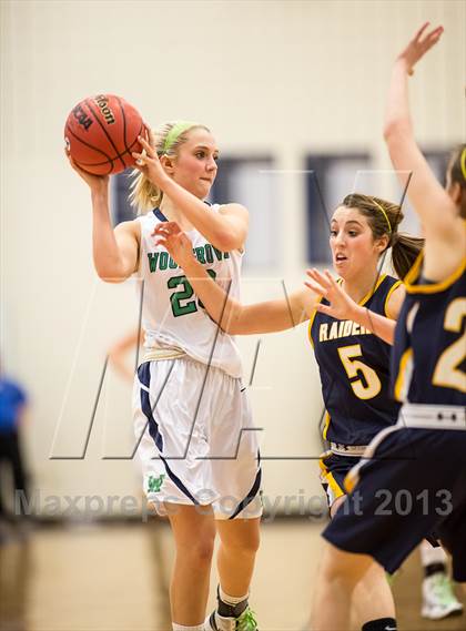 Thumbnail 3 in Woodgrove vs Loudoun County (Dulles District Final) photogallery.