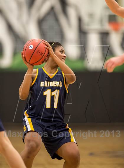 Thumbnail 1 in Woodgrove vs Loudoun County (Dulles District Final) photogallery.