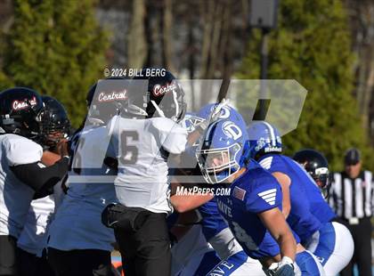 Thumbnail 2 in Bridgeport Central @ Darien photogallery.