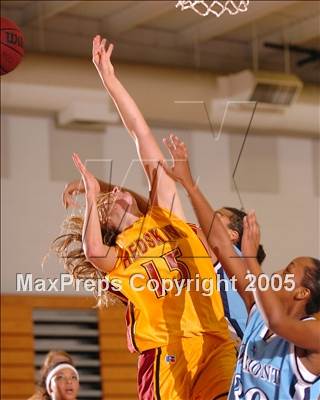 Thumbnail 2 in Oakmont vs. Calaveras (Warriors Shootout) photogallery.