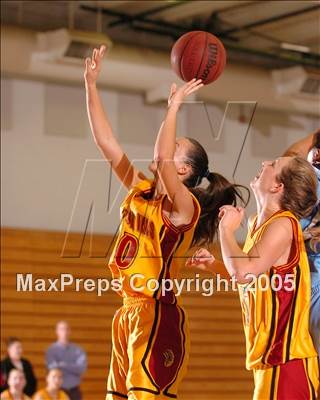 Thumbnail 2 in Oakmont vs. Calaveras (Warriors Shootout) photogallery.
