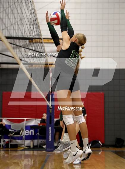 Thumbnail 1 in Tanque Verde vs. Orange Lutheran (Lancer Invitational) photogallery.